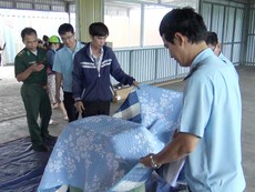 Hải quan bắt hàng nhập từ Trung Quốc ghi xuất xứ Việt Nam