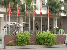 Video: Nhà trường nói gì vụ bảo vệ dân phố đánh 2 thiếu niên?