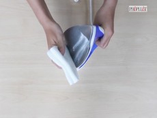 4 cách làm sạch bàn ủi dễ không ngờ