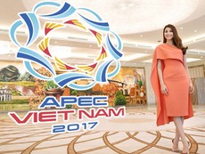 Phạm Hương rạng rỡ quảng bá du lịch Đà Nẵng dịp APEC