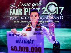 Giây phút đăng quang Fair Play đầy bất ngờ của Văn Toàn