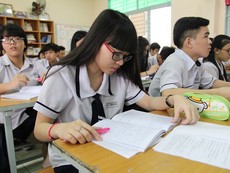 Cô học sinh lớp 9 mơ ước xây trường trên đảo Song Tử Tây
