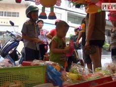 Clip lồng đèn Trung Quốc chiếm lĩnh thị trường