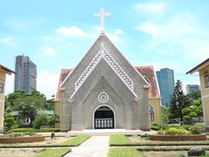 Trao bằng di tích cho nhà thờ, dòng Mến Thánh giá Thủ Thiêm