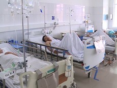 Đà Nẵng: Hơn 100 người nhập viện nghi ngộ độc thực phẩm