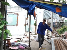 Người dân ven sông Cần Thơ tất bật lo chạy lở