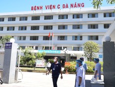 Bệnh viện C Đà Nẵng phân luồng đón bệnh nhân