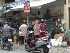 Xử phạt ba mẹ sai con nhỏ mua thuốc lá: Nhiều người đồng tình
