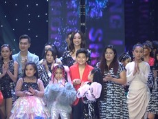 Video: Hoa hậu Lương Thuỳ Linh hóa thân thành búp bê lộng lẫy