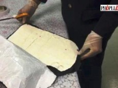 Bắt 1,7 kg cocain tại sân bay Tân Sơn Nhất