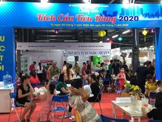Hàng ngàn lượt người đến ‘chợ’ Kích cầu tiêu dùng 2020 Thủ Đức