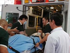 Bệnh nhân 91 rời Bệnh viện Chợ Rẫy ra sân bay về nước