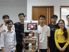 Sắp ra mắt robot hỗ trợ, phục vụ y tế trong dịch COVID-19