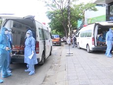 Cuộc sống của những “Người vận chuyển” giữa tâm dịch