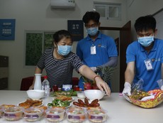 Video: Nở rộ dịch vụ đặt mâm cỗ cúng ngày Rằm tháng Giêng