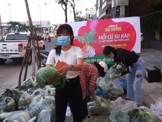 Video: Người Đà Nẵng giải cứu nông sản Hải Dương