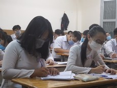 Video: Trường học ôn tập trực tiếp đảm bảo an toàn mùa dịch