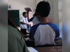 Clip: Thầy trò đánh nhau trong lớp học ở tỉnh Hậu Giang