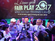 Văn Toàn nói gì sau khi nhận giải thưởng Fair Play?