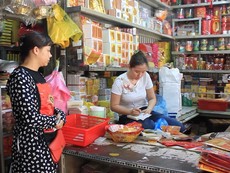 Tháng “cô hồn” đi chợ hàng mã