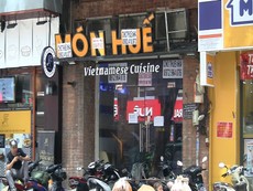 Video: Nhiều cửa hàng Món Huế ngưng hoạt động