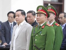 Dấu mật, lời đồn và 'bảo bối' của Phan Văn Anh Vũ