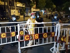 Dân Đà Nẵng ‘mừng như giao thừa’ sau khi được gỡ phong tỏa