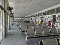 Đà Nẵng: Bến xe, nhà ga vắng khách ngày đầu hoạt động trở lại
