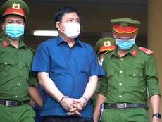 Vụ Đinh La Thăng: Một nữ bị cáo khóc nói lời sau cùng