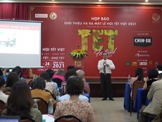 Video: Đi chơi Tết, chợ Tết trong Lễ hội Tết Việt 2021