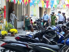 Video: TP.HCM cho cách ly người tiếp xúc bệnh nhân 1883