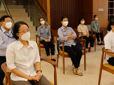 Video: 41 tình nguyện viên tôn giáo đăng ký ở lại giúp bệnh nhân COVID-19