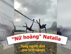 Nữ hoàng bóng đá Natalia tung người đưa bóng qua lưới