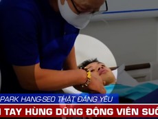 HLV Park Hang-seo đáng yêu nắm tay động viên Hùng Dũng suốt