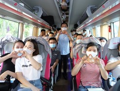 Các y bác sĩ Thanh Hóa lên đường hỗ trợ TP.HCM chống dịch COVID-19