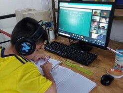 70.000 học sinh ở Bình Dương không có máy tính để học trực tuyến