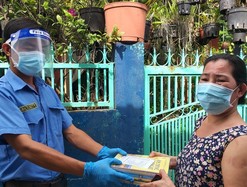 TP.HCM: Hoàn thành giao SGK đến phụ huynh, học sinh trước 16-9