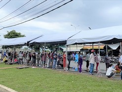  Chợ Bình Điền nói về vụ tranh nhau xin giấy xét nghiệm