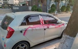 3 bảo vệ xịt sơn hàng loạt ô tô vì không gửi vào bãi