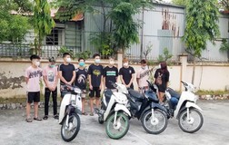 9 thanh thiếu niên ‘thông’ chốt kiểm dịch để… đi hóng gió