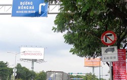TP.HCM lo kẹt xe trầm trọng vì biển báo cấm xe tải mới 