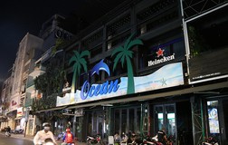 Thủ tướng: Dừng hội họp, hạn chế tối đa đi lại