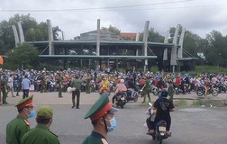 Hàng ngàn người dân về Cà Mau, chính quyền dốc sức tiếp nhận trong trật tự