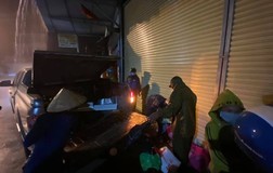 Chạy xe máy từ TP.HCM về Thanh Hoá, thai phụ chuyển dạ giữa đường