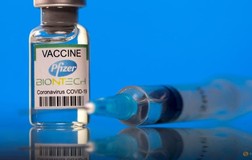 Mỹ sẽ mua thêm vaccine Pfizer tặng cho thế giới