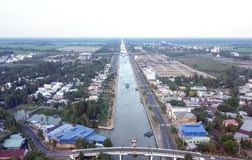 Hậu Giang nói về việc đăng ký online nhưng vẫn đến xã xác nhận giấy đi đường