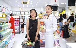 Cuối năm mỹ phẩm chính hãng AB Beauty World giảm còn nửa giá