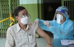 Quận Phú Nhuận tiêm trộn mũi 2 Pfizer cho người đã tiêm mũi 1 Moderna  