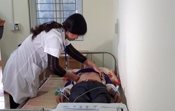 1 năm chỉ được ốm 2 lần, mỗi lần không quá 5 ngày