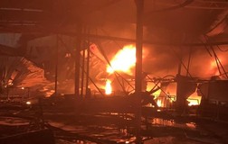 Liên tiếp 3 công ty tại Bình Dương bị cháy dữ dội